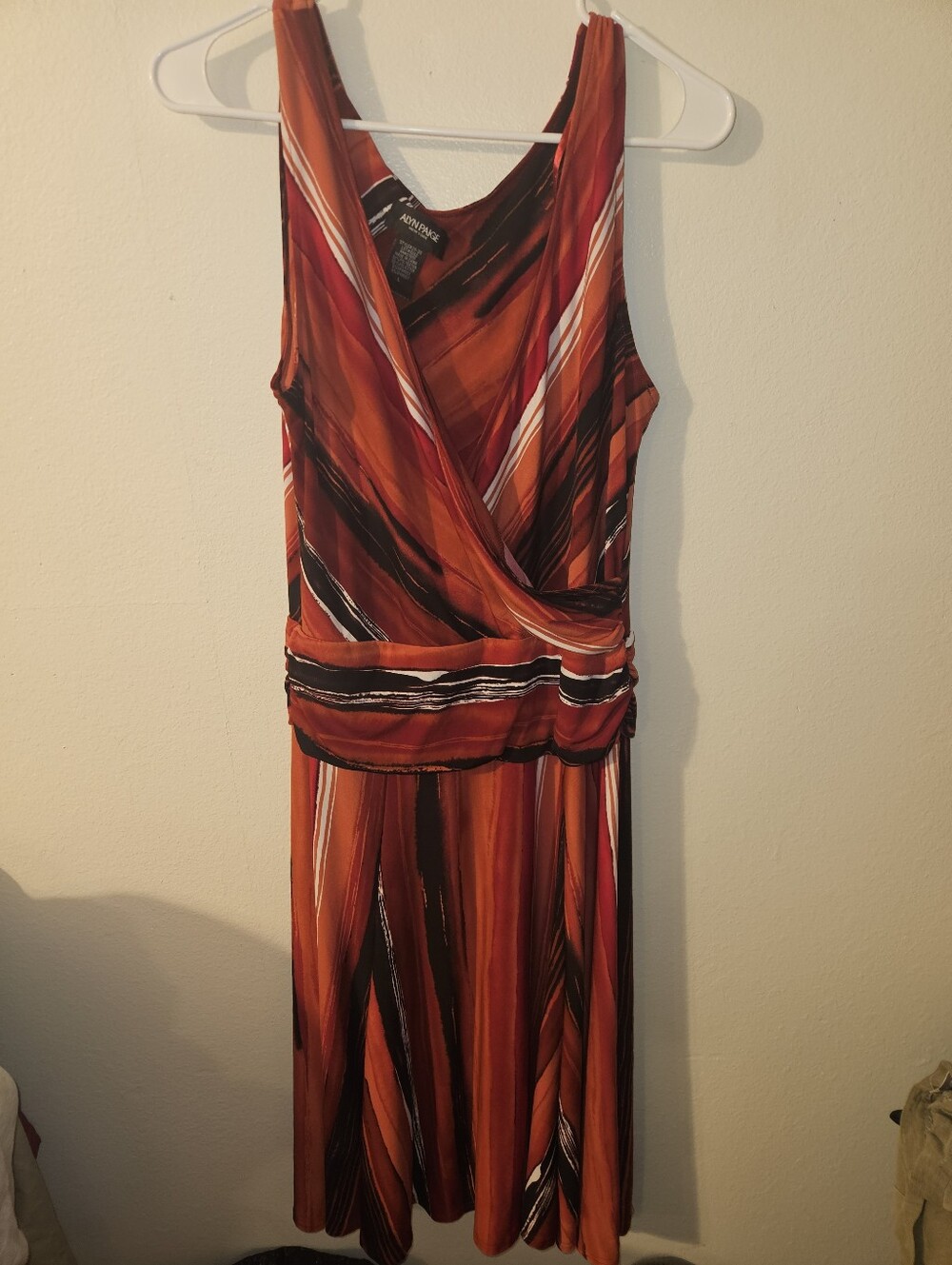 Alyn Paige Womans V Neck Dress Size L